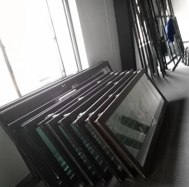 thu-mua-cua-nhom-kinh1