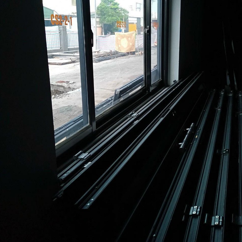 thu-mua-cua-nhom-kinh3