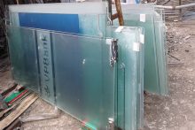 Những lợi ích khi mua cửa kính cường lực thanh lý chất lượng cao